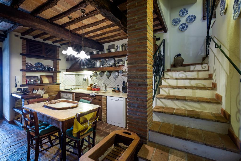 Borgo Alle Mura Apartment กาซาเล มาริตติโม ภายนอก รูปภาพ